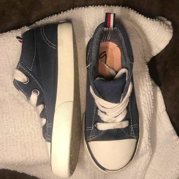 Tommy shoes little boy size 9 - Picture 5 of 5
